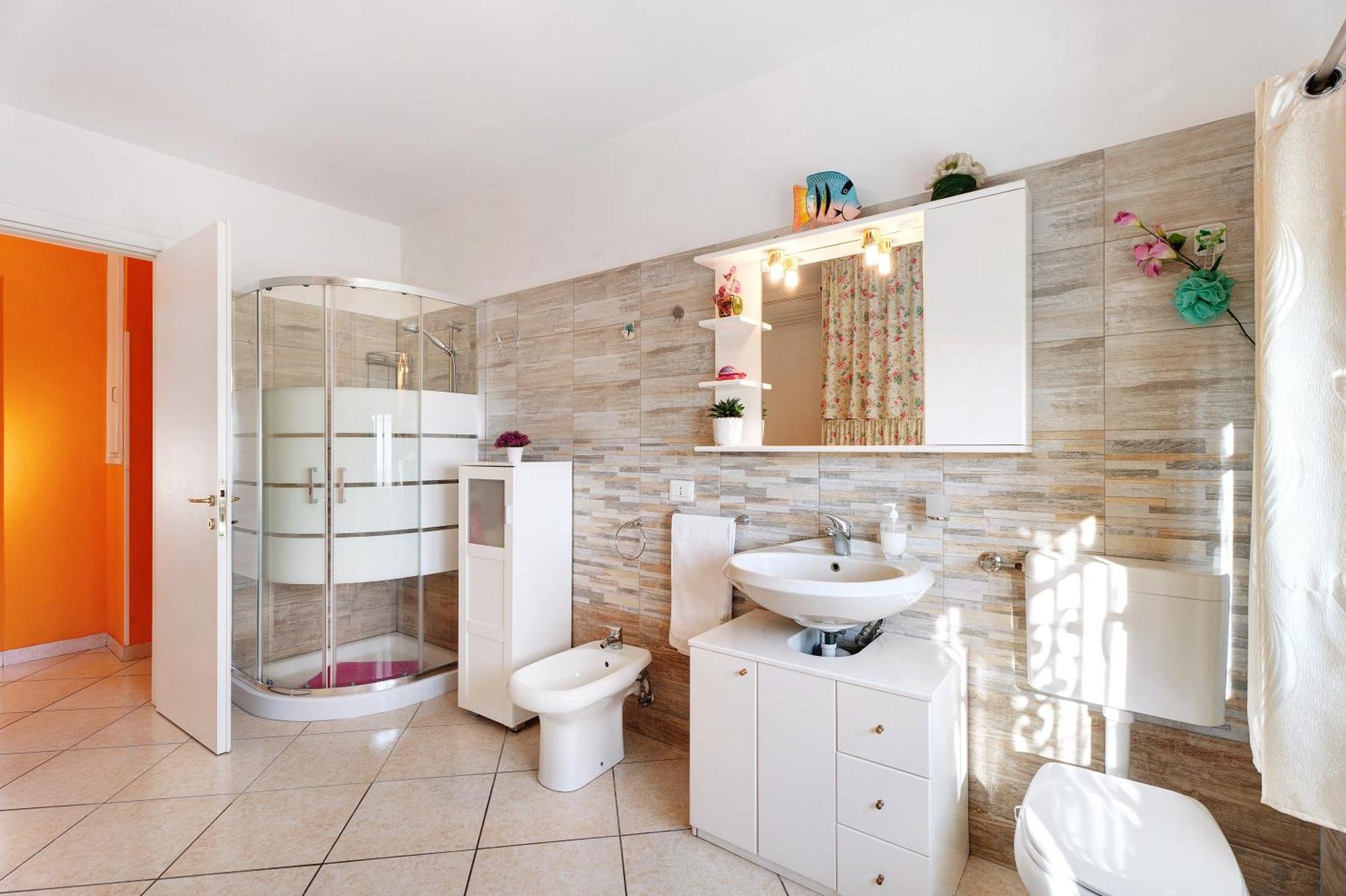 Appartement Casa Bella à Intra Extérieur photo
